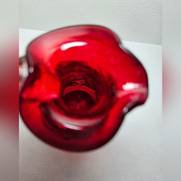 VTG Red Crackle Glass Vase Pitcher Blown Glass, Applied Handle 5" - Picture 7 of 8